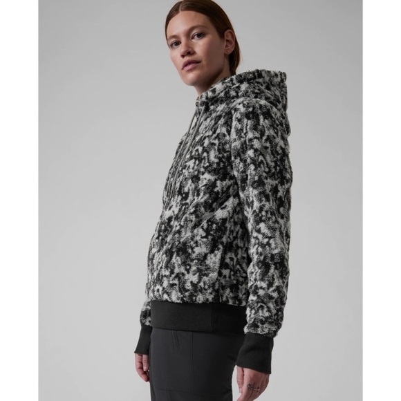 Athleta Tugga Sherpa Jacquard Hoodie - Picture 4 of 8